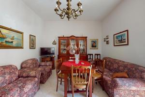 2 LOCALI A BRINDISI