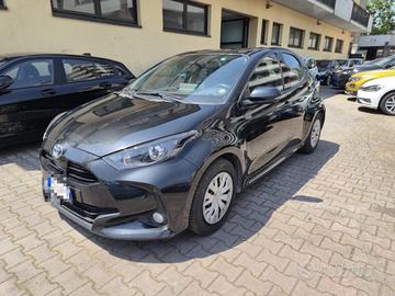 TOYOTA Yaris 1.5 Hybrid 5 porte Business