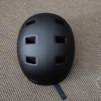 casco oxelo skateboard L 59/62 cm