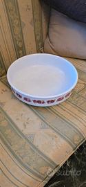 Catino in ceramica bianco decorato con rose rosse