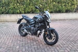 Yamaha mt-07 y-amt 2025 35kw 7 anni di garanzia