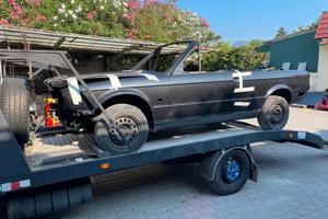 BMW E30 Cabrio progetto da finire – interni nuovi