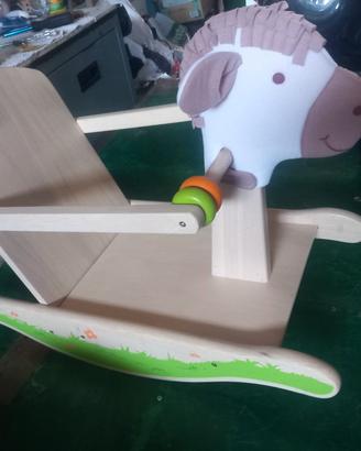 cavallo a dondolo per bambini 