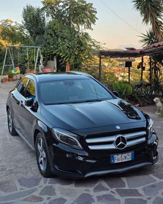 mercedes gla 200d  premium AMG