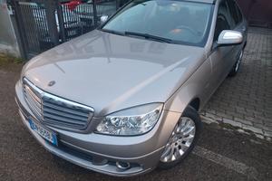 MERCEDES C200 BERLINA A METANO POCHI KM GANCIO TRA