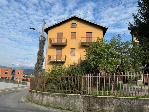 4 LOCALI A CASATENOVO