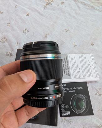 Olympus M.Zuiko Digital ED 30mm f/3.5 Macro MFT