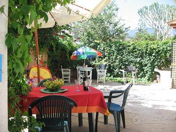 Indipendente con giardino esclusivo sulla spiaggia