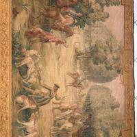 Antico arazzo con scene di caccia
