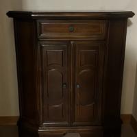 Mobiletto in legno
