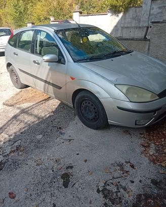 pezzi di auto di ricambio 