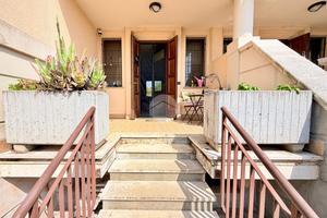 VILLA A SCHIERA A MAIRANO