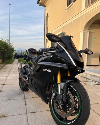 Yamaha YZF R6 Black 26.000 km
