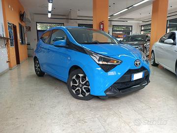 TOYOTA Aygo Connect 1.0 VVT-i 72 CV x-wave