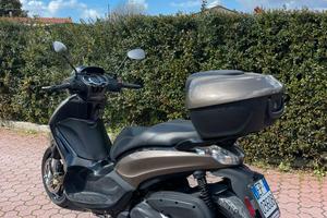 Piaggio Beverly 350