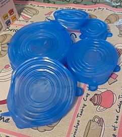 Tappi in silicone per coprire ciotole o barattoli 