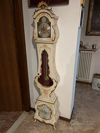 Orologio a pendolo laccato