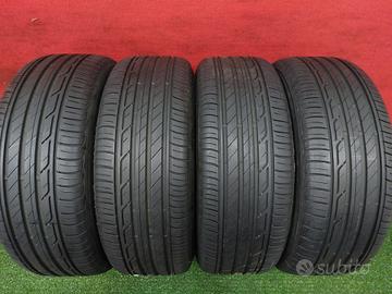 215 60 16 Gomme Estive 90% 2018 Bridgest 215 60R16