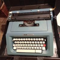 Macchina da scrivere Olivetti Studio 46