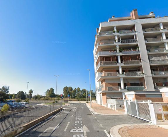 Fiumicino trilocale con terrazzo privato