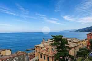 4 LOCALI A CAMOGLI