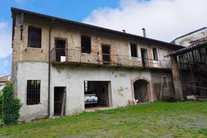 Rustico / Casale di 154 m² con 5 locali a Osnago