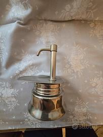 Caffettiera beccuccio singolo non moderna