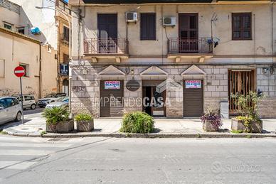 Negozio 87 mq con 6 vetrine su strada - C/1
