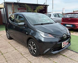 Toyota Aygo 1.0 VVT-i 69 CV 5 porte x-business