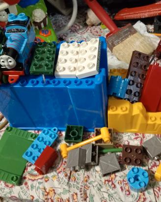 Set trenino Thomas e Percy costruzioni