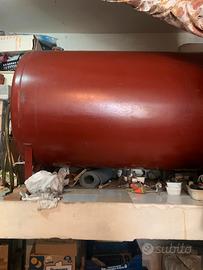 Cisterna  per gasolio in ferro da 1000 litri.