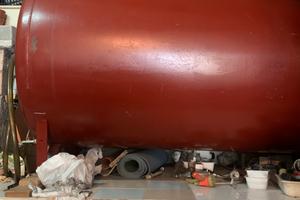 Cisterna  per gasolio in ferro da 1000 litri.