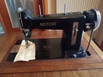 Macchina da cucire vintage