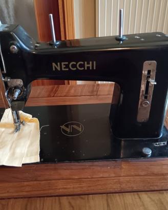 Macchina da cucire vintage