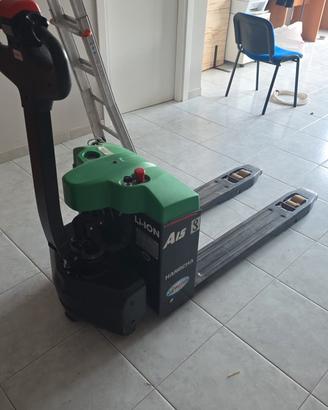 Stoccatore carrello elettrico 