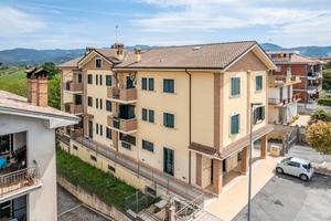 Gallicano nel lazio: appartamento centrale