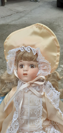 Bambola in porcellana