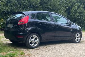 FORD Fiesta 7ª serie - 2012