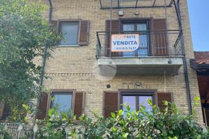 VILLA A SCHIERA A BRANDIZZO