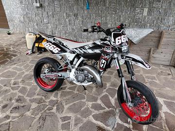 Husqvarna sm 125 2011