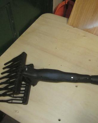 ABBACCHIATORE-SCUOTI-OLIVA MARCA AMA 840 12V+BATTE