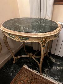 Tavolino ovale con 4 sedie