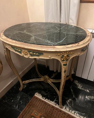 Tavolino ovale con 4 sedie