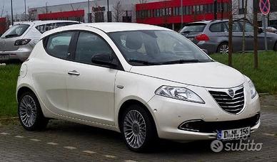 Parabrezza Lancia Ypsilon da 2011 in poi