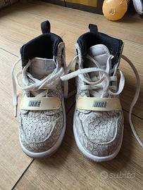 scarpe bimbo Jordan 27,5