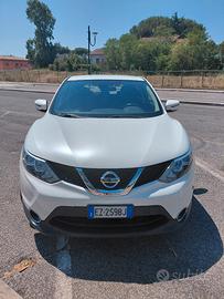 Nissan qashqai acenta