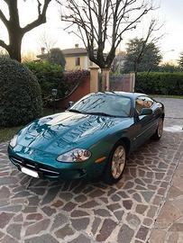 JAGUAR XK8 COUPÉ