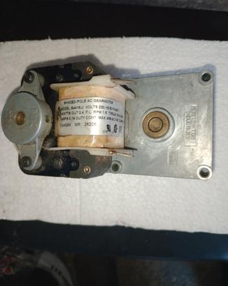 motorino per coclea stufa a pellet.