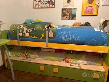 Letto a castello e scrivania