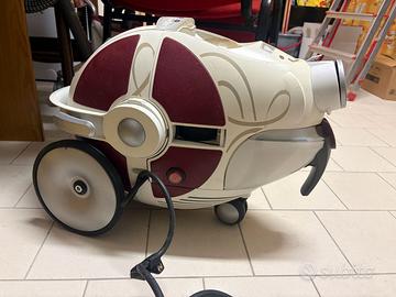 "GIOEL AIR aspirapolvere e igienizzante a vapore."